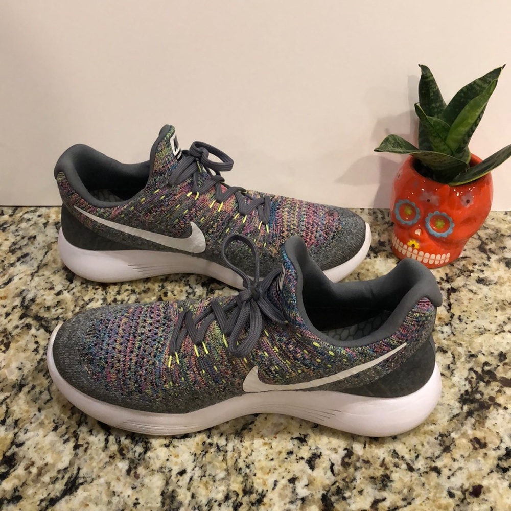 Nike women lunarepic flynit 2 size 8.5